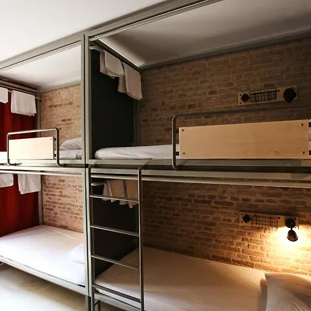 Auberge de jeunesse Flaneur *